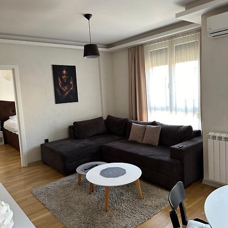 Apartman Dm Bělehrad Exteriér fotografie
